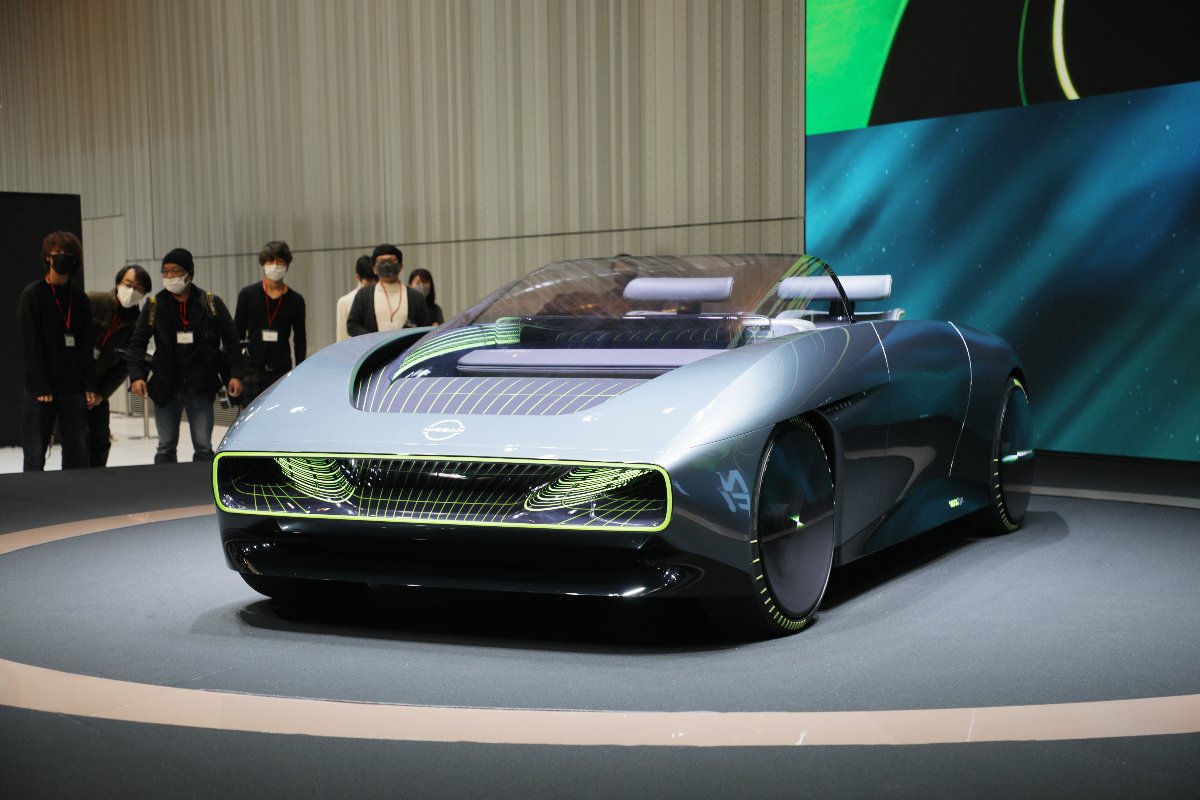 日産自動車が公開した新型電気自動車（ＥＶ）のコンセプトカー「Ｍａｘ－Ｏｕｔ（マックスアウト）」＝２日、横浜市西区