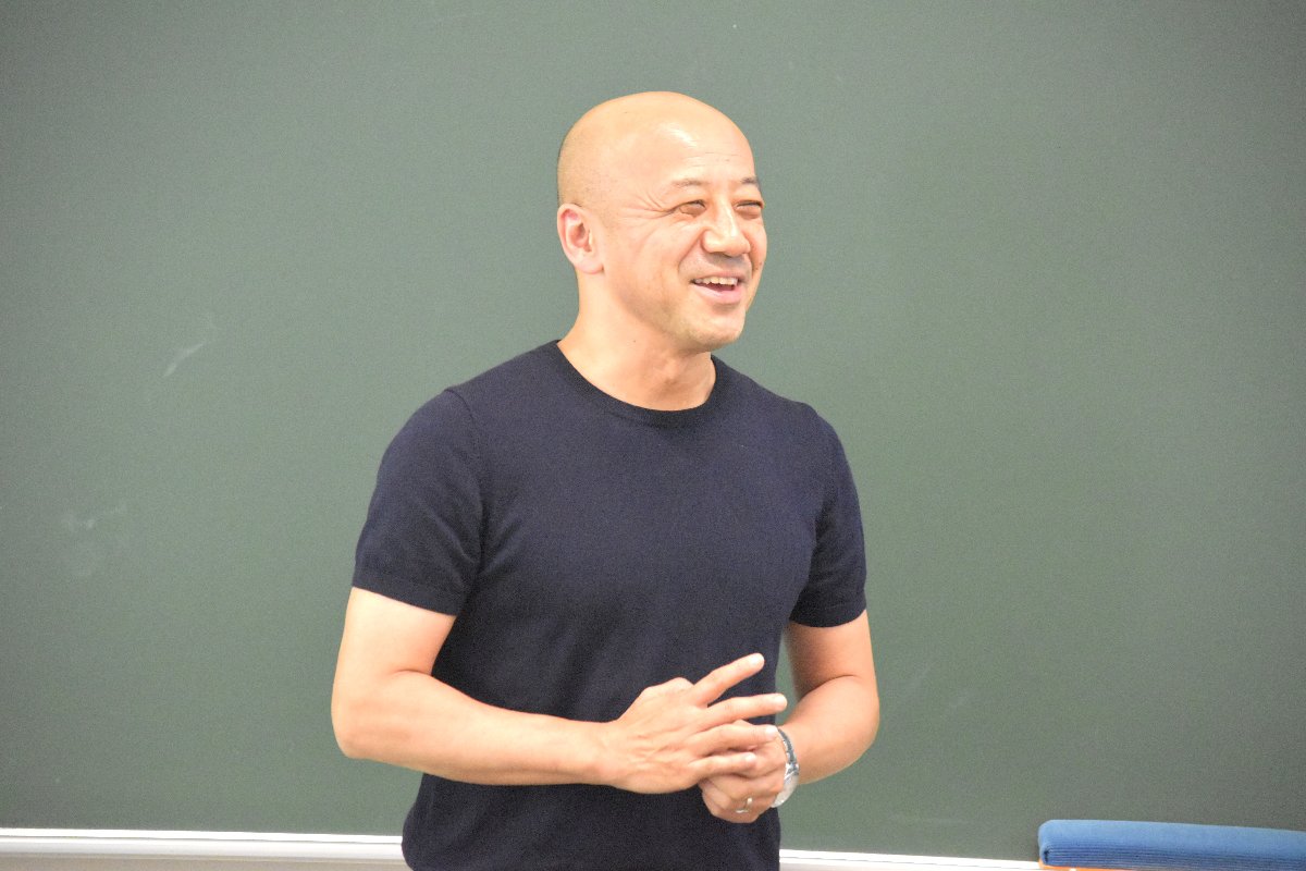 (小泉徹也キャピタル・インターナショナル社長)