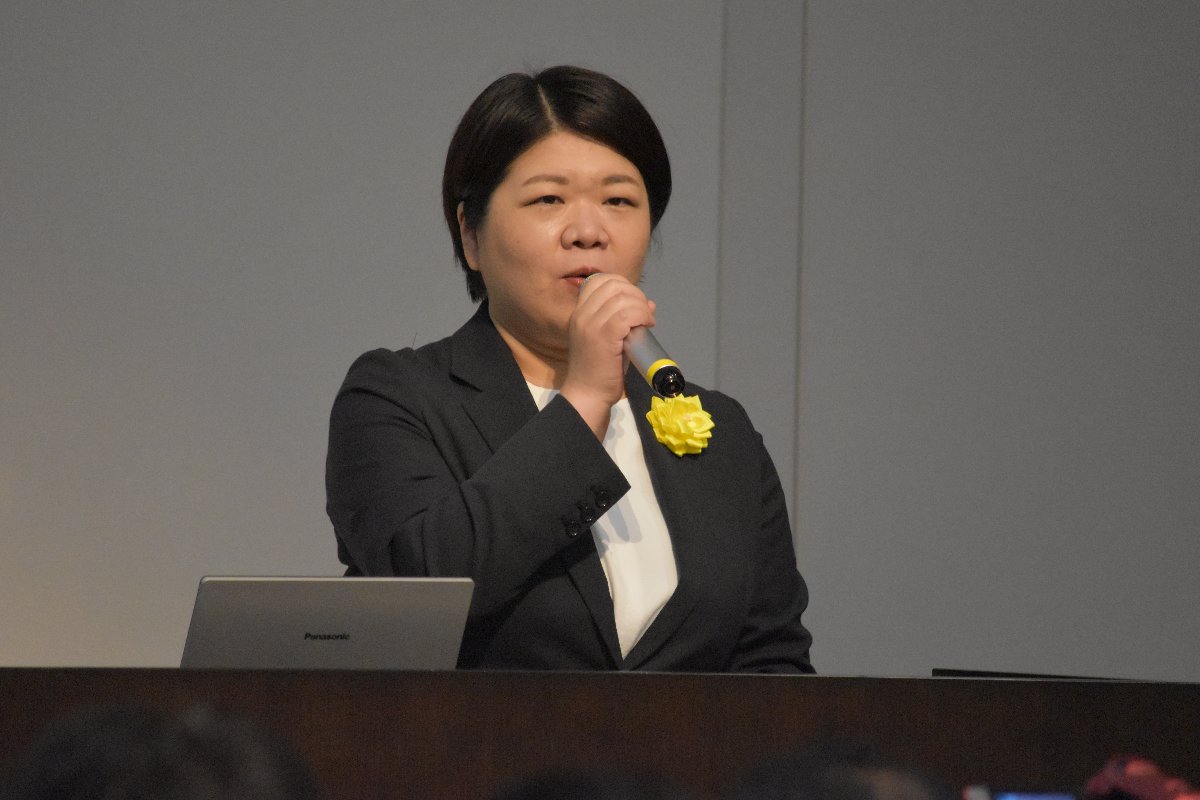 厚生労働省年金局企業年金・個人年金課の海老敬子課長