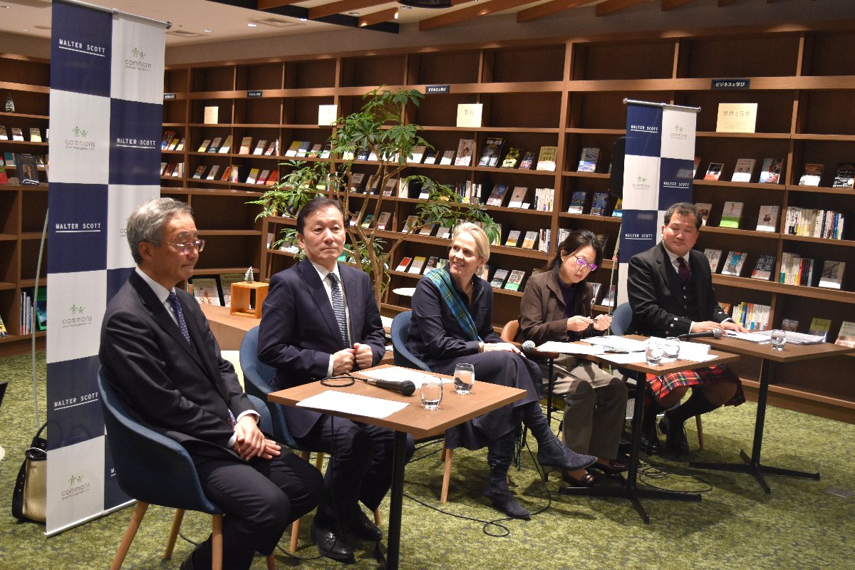 （左から、渋澤氏、伊井氏、ヘンダーソン氏）