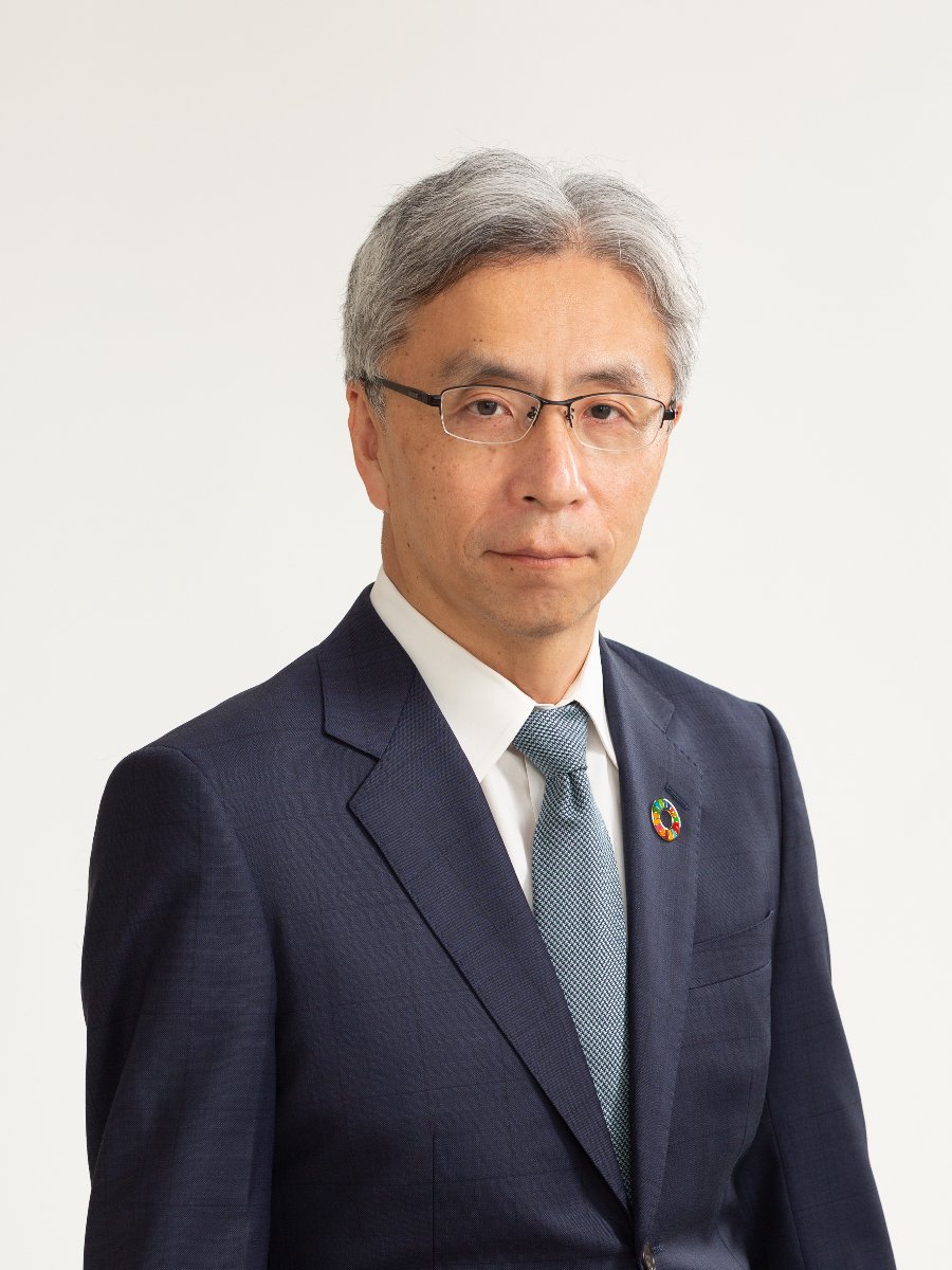 菱田賀夫氏