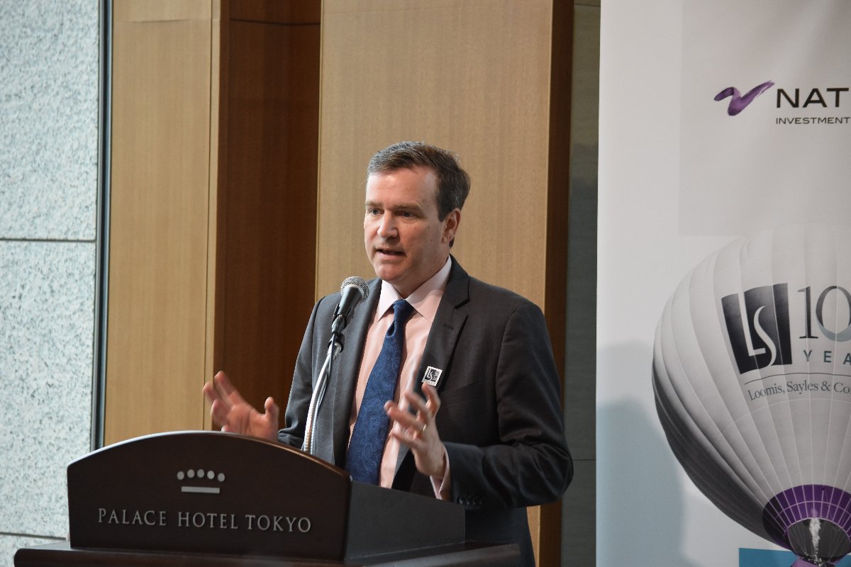 （ケビン・チャールストン氏）