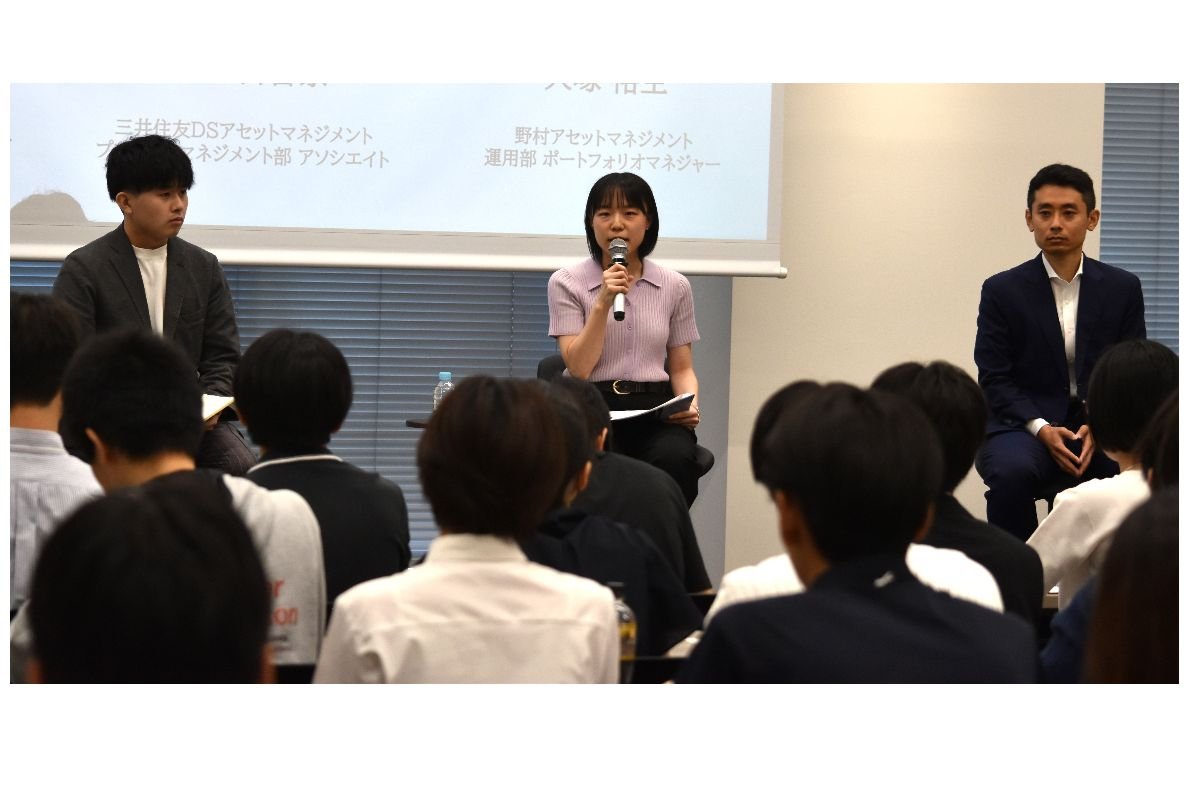 （左から、山本氏、遠藤氏、大塚氏）