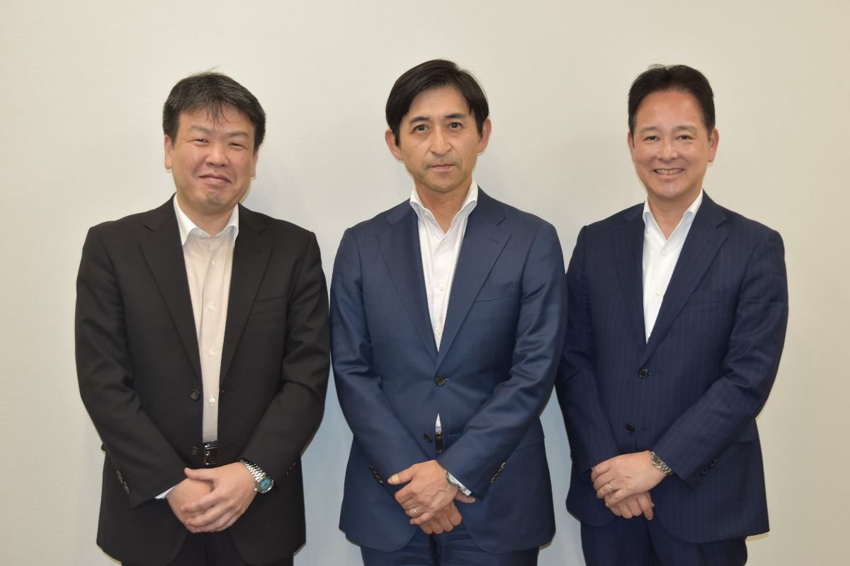 （左から笠島氏、空氏、川嶋氏）