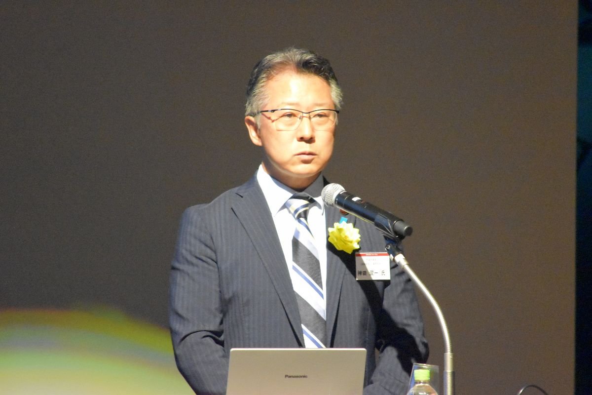 神田潤一氏