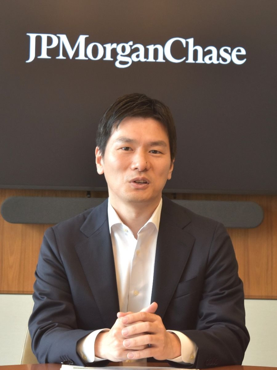 國京彬氏
