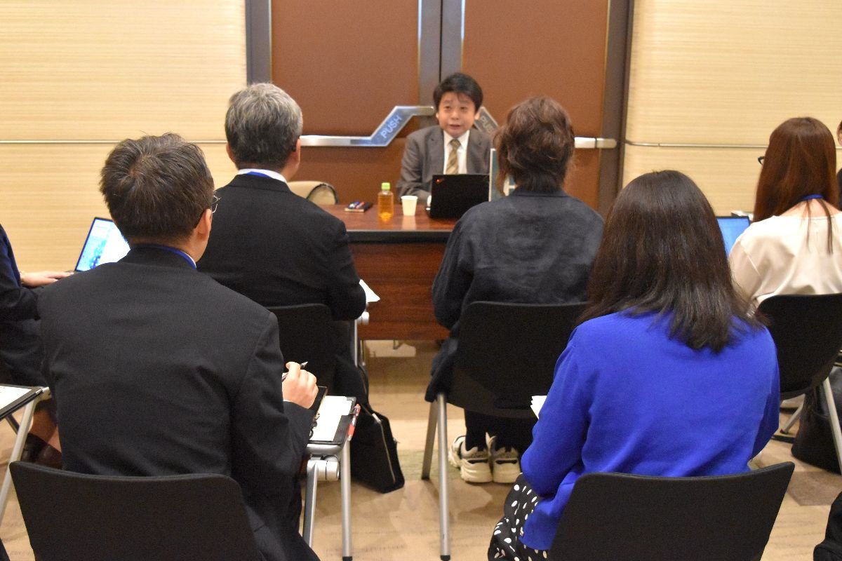 （中央は苦瓜氏）
